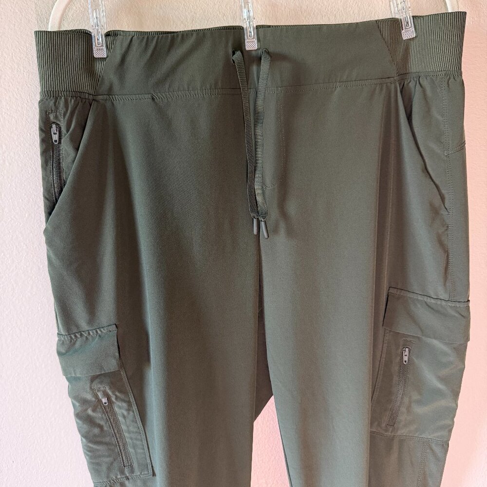 All in Motion Cargo Jogger Size XL Olive Green